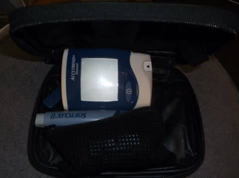 DIABETIC TESTING KIT - ACCUTREND SENSOR AND SOFTCLIX II